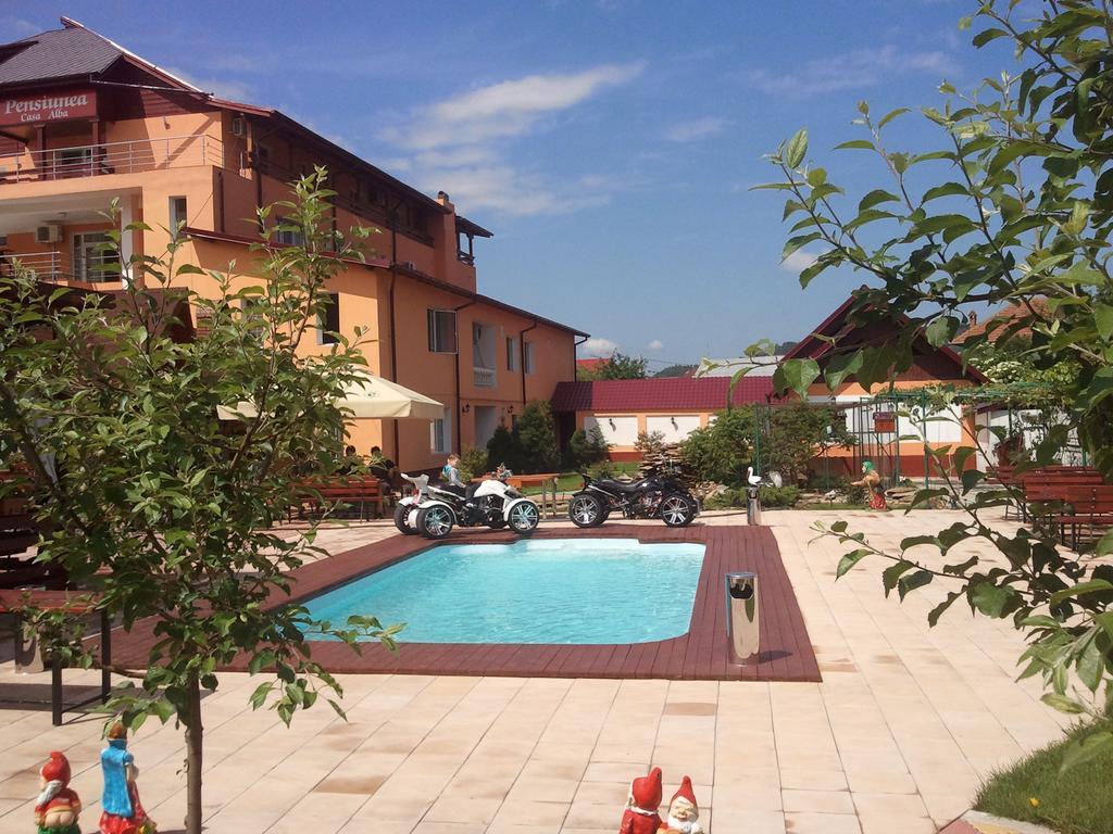 Casa Alba 호텔 Râmnicu Vâlcea 외부 사진