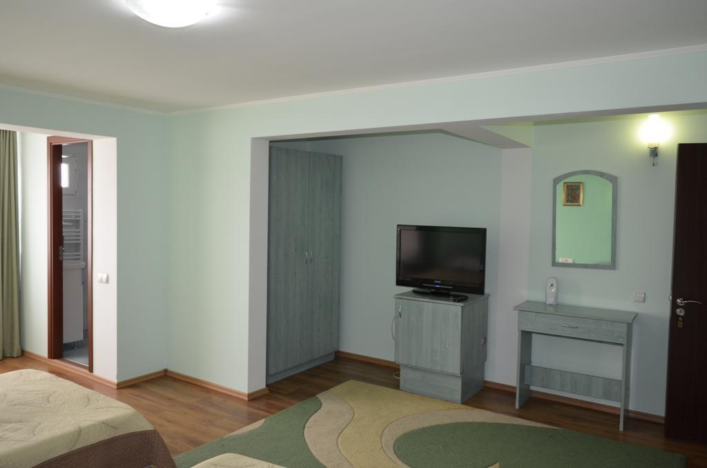 Casa Alba 호텔 Râmnicu Vâlcea 외부 사진