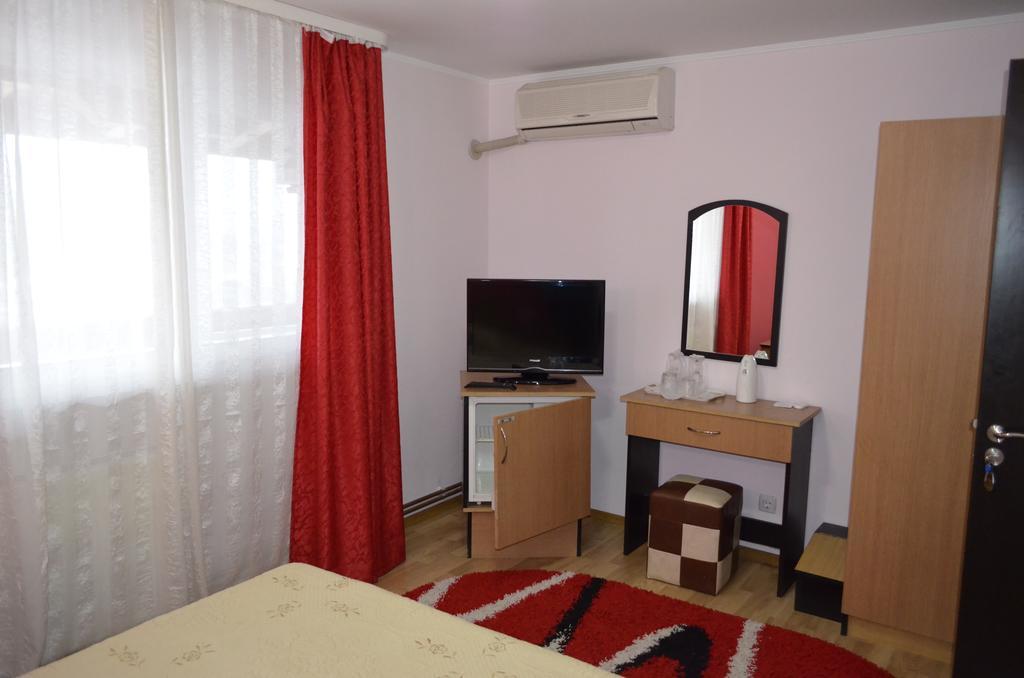 Casa Alba 호텔 Râmnicu Vâlcea 외부 사진