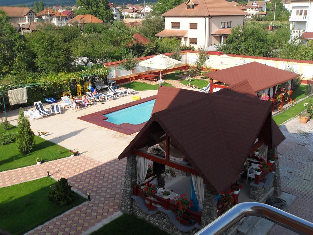 Casa Alba 호텔 Râmnicu Vâlcea 외부 사진