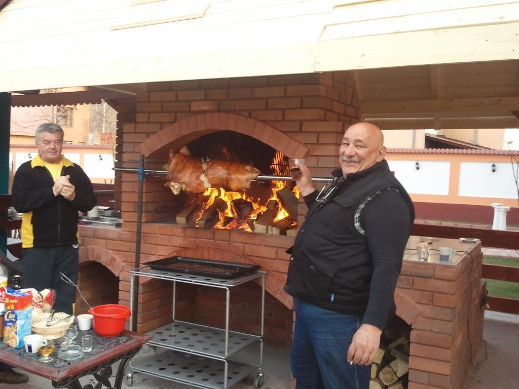 Casa Alba 호텔 Râmnicu Vâlcea 외부 사진