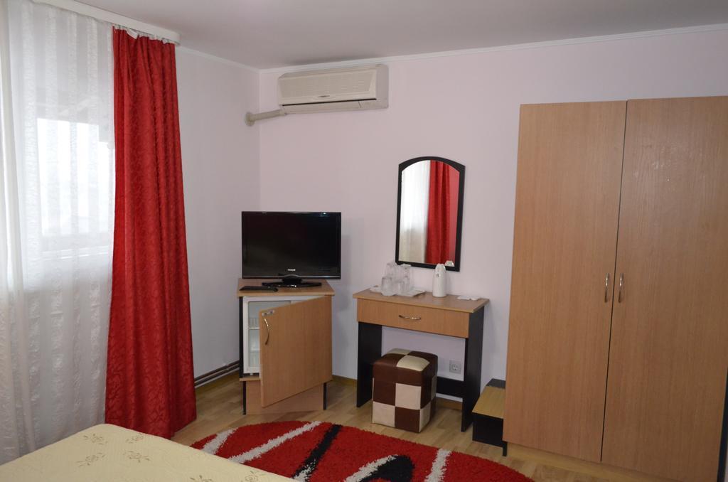 Casa Alba 호텔 Râmnicu Vâlcea 외부 사진