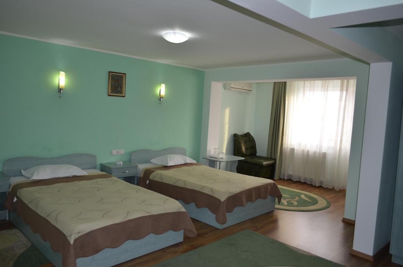 Casa Alba 호텔 Râmnicu Vâlcea 외부 사진