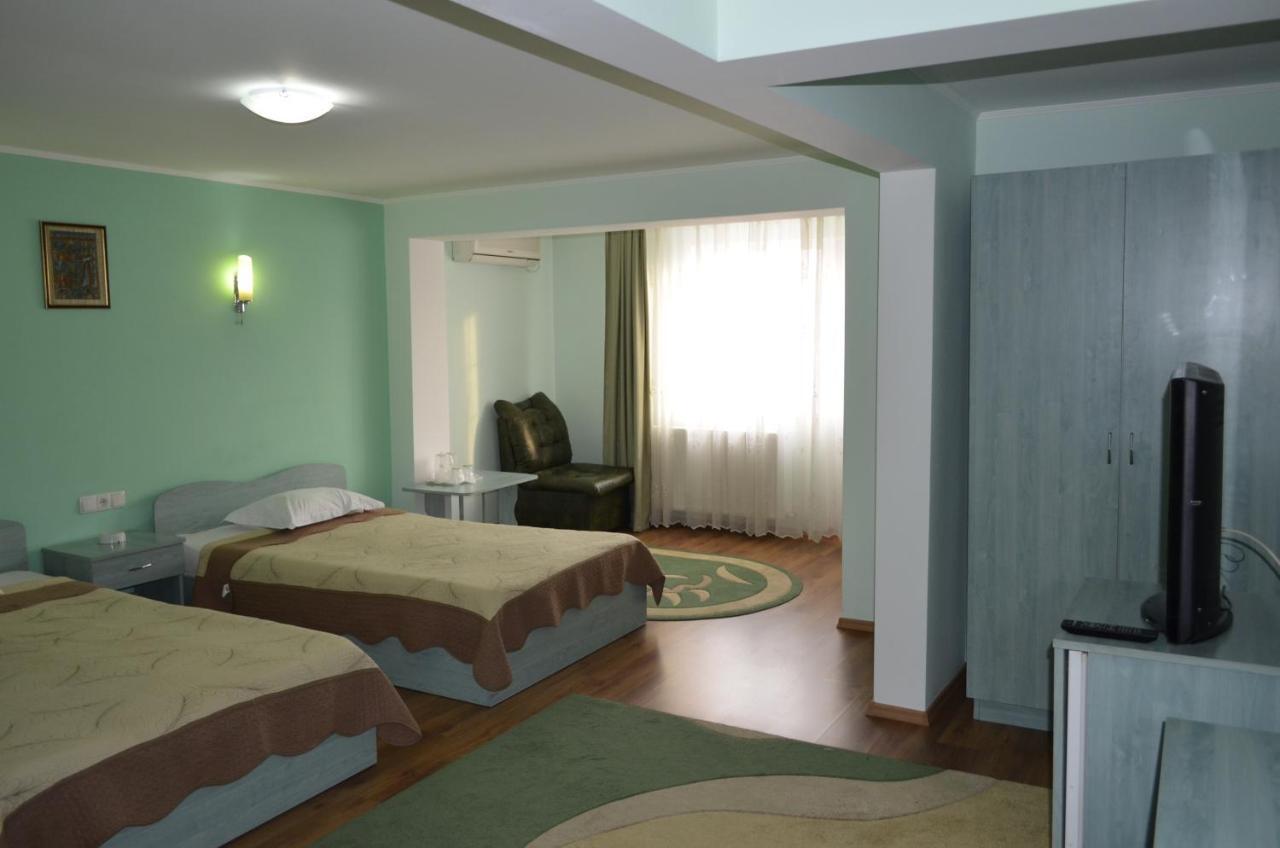 Casa Alba 호텔 Râmnicu Vâlcea 외부 사진